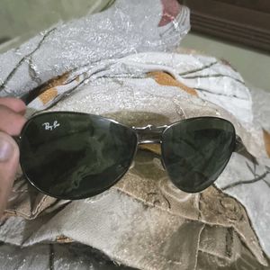 Ray Ban Aviator Oval Sunglasses