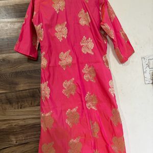 A Bright Pink Kurta With Neck Design