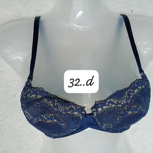 32 D Size Pedded Bra