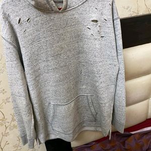 holister grey hoddie.give 5 likes so i post sale