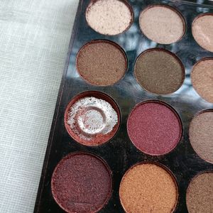 Swiss Beauty HD 40 Color Professional Eyeshadow