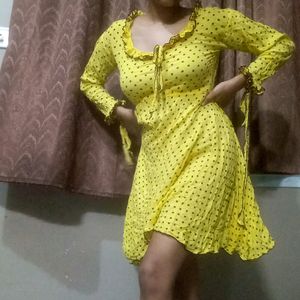 Cute Polka Dot Yellow Knee Length Dress