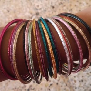 Multicolored  Metal bangles, which is in 2.6 size