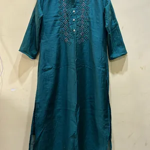 Neerus Green Kurta Size L