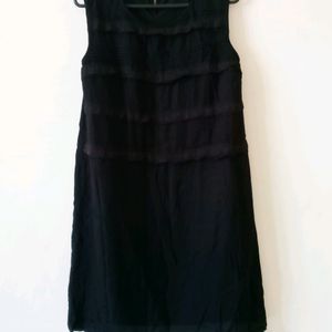 Black Dress / Regular Fit Middle Length