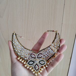 PARTY JEWELLERY SET - EARRINGS FREE