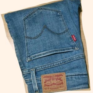 Levi's Jeans Skinny Fit (Not Available In Coins)