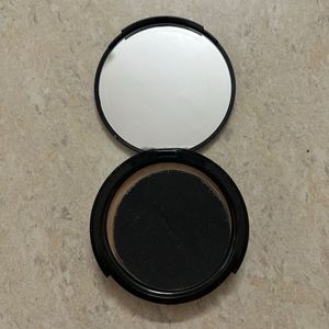 Faces Canada Weightless Stay Matte Compact