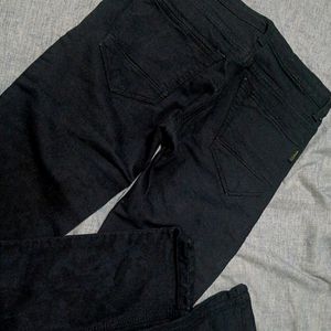 Black Skinny Jeans