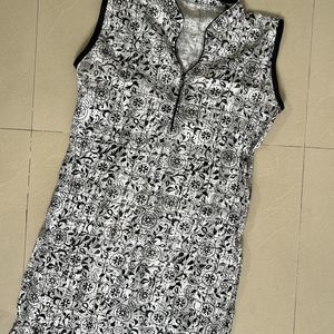 Sleevless Cotton Kurti