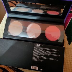 Sugar Pallet Blush (Sugar De Contour)  Shade Fierce Feat 🤩🤩🤩