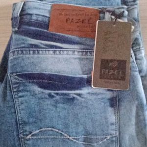 Men Blue Denim Jeans. New With Tag.