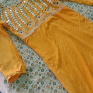 Yellow Kurti😍