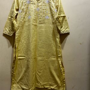 Avaasa Yellow Kurta Size L