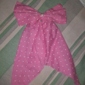 Price Reduced!!Dotted Hair Bow 🎀+🎁