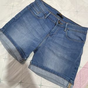 Jealous 21 New Denim Shorts