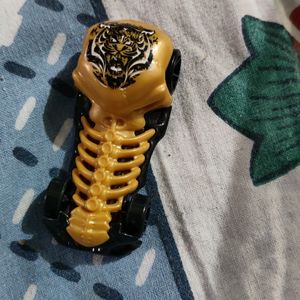 Hot Wheels Skull Crusher