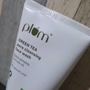 Plum Green Tea Pore Cleansing Face Wash