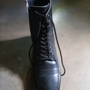 Nautica Boot Selling