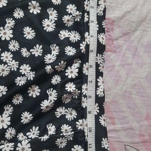 Black Skirt With White Flowers Print