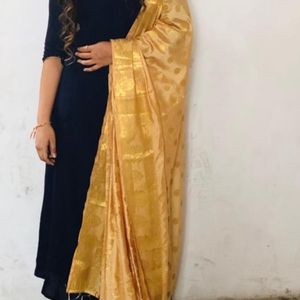 NAVY BLUE KURTI WITH GOLDEN DUPATTA