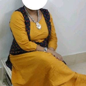 Women's Maxi Dress With Jacket (Vishudh )