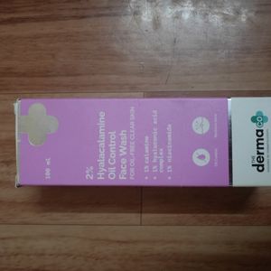 The Derma Co. 2% Hyalacalamine Face Wash