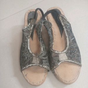 Wadapao Sandal