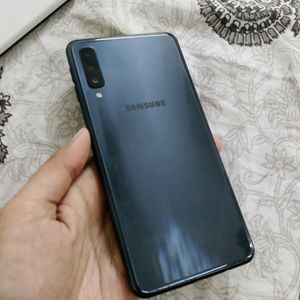 SAMSUNG A7