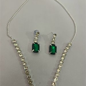 Fancy Light Weight Necklace With Earings