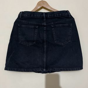 Buttoned Denim Skirt