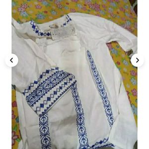 Women's Rayon White Embroidery Top