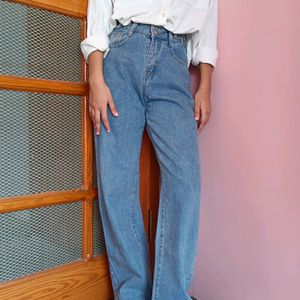 URBANIC wide Leg Blue Jeans For Women