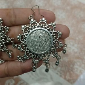 2 Everstylish New Silver Jewellery Earrings