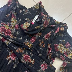 Top Floral Black