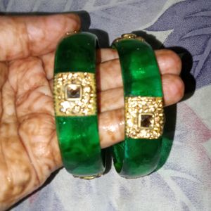 Trandy Fashionable Green Kada