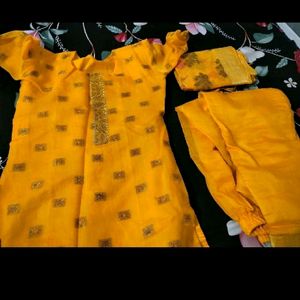 Kurta Bottom With Duppata No Coin 1 Time Used Only