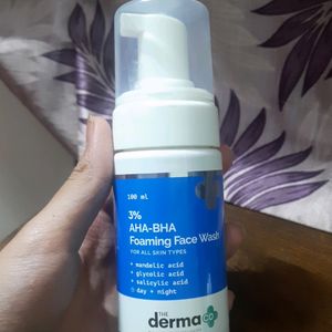 Derma Co 3% AHA-BHA Face Wash