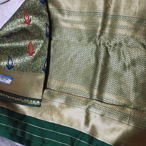 💥🆕️ Heavy Woven Green Silk Saree