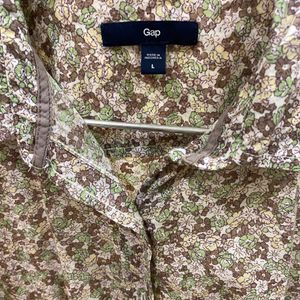 GAP floral shirt