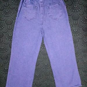 Stylish fabulous womaen jeans