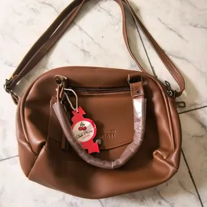 Leather Handbag / Sling Bag