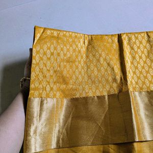 Golden saree with blouse piece