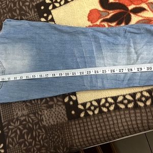 Rug And Rough Style Jeans For Women’s