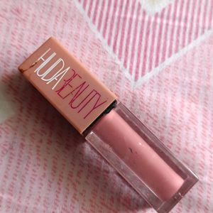 Huda Beauty Nude Shade Lipstick 💄