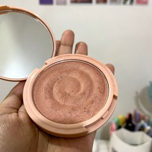 Rose Highlighter Aesthetic