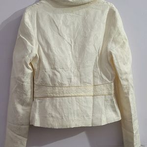 Women Stylish Blazer In Off White