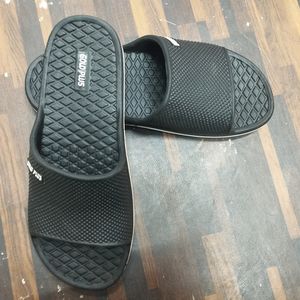 GOLDPLUS Black FlipFlop