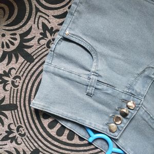 Dark Grey Short Jeans