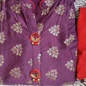 Ladies/Girls Kurti with Leggings